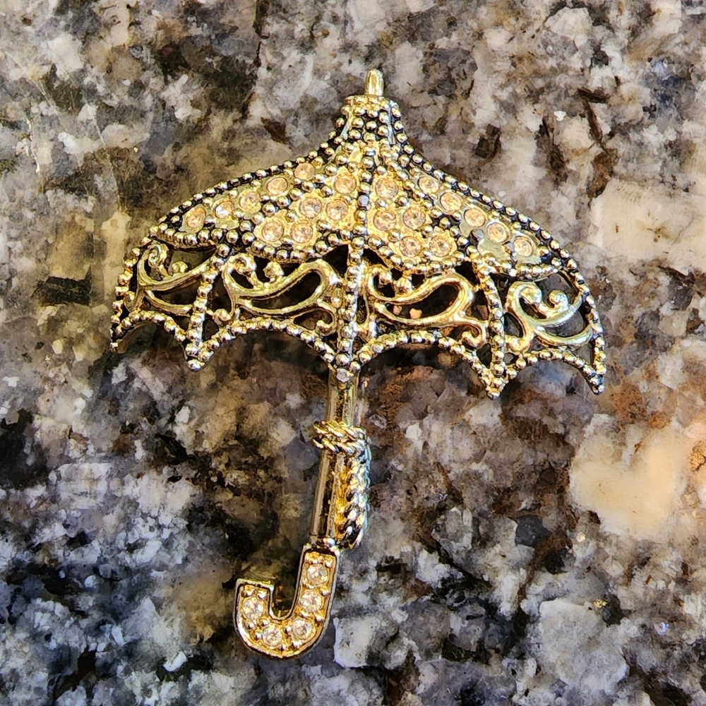 Vintage signed Goldtone Rhinestone Danecraft Umbrella Brooch